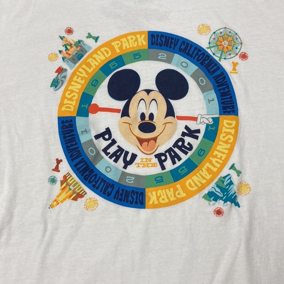 Brand new Disneyland short sleeve t-shirt - Picture 2 of 4